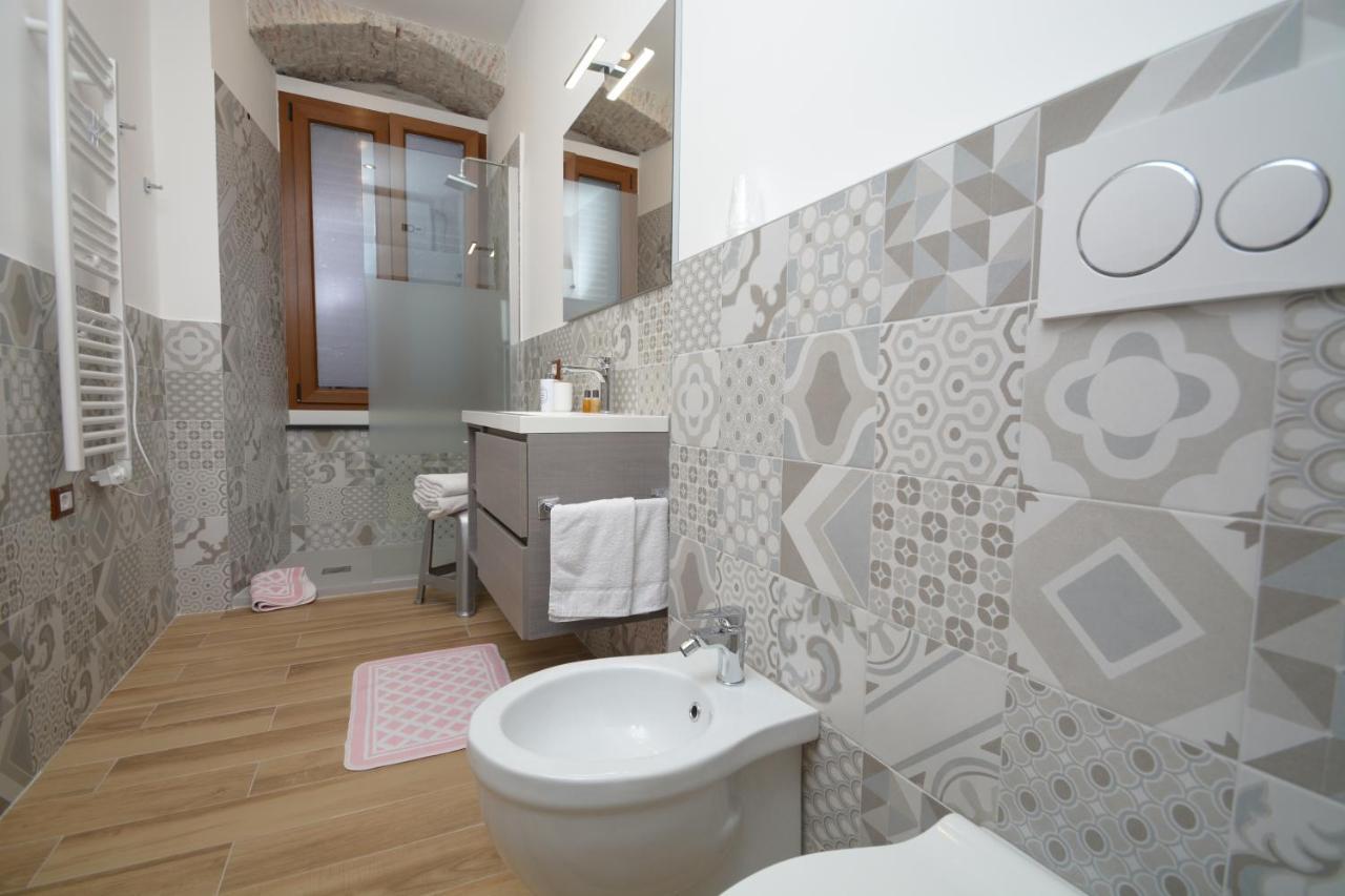 Vico Durazzo Apartment เจนัว ภายนอก รูปภาพ