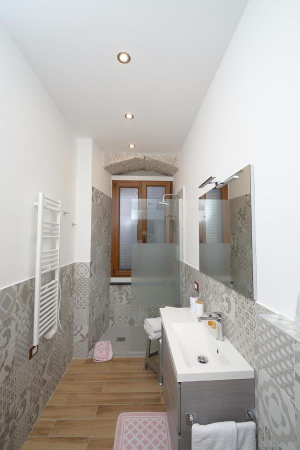 Vico Durazzo Apartment เจนัว ภายนอก รูปภาพ